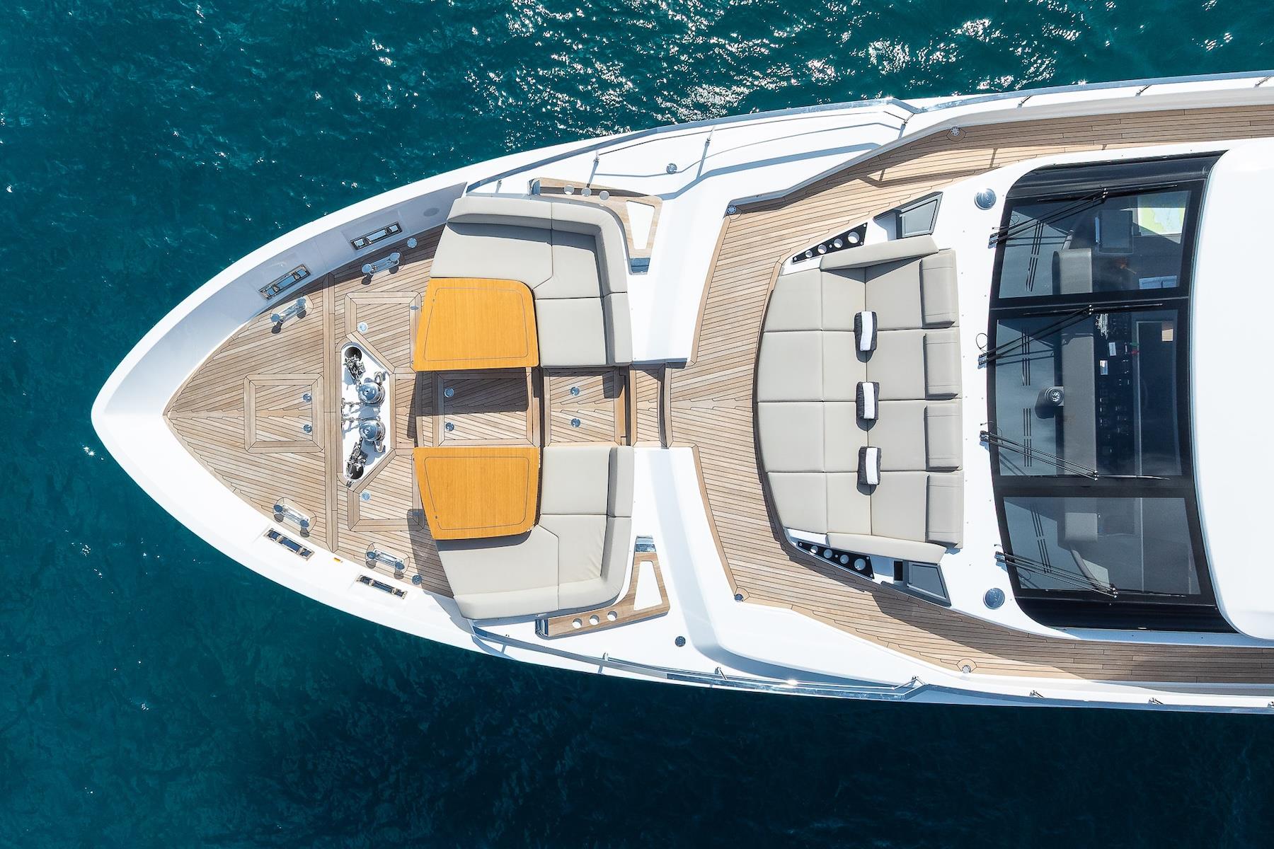 2025 FERRETTI YACHTS 1000 